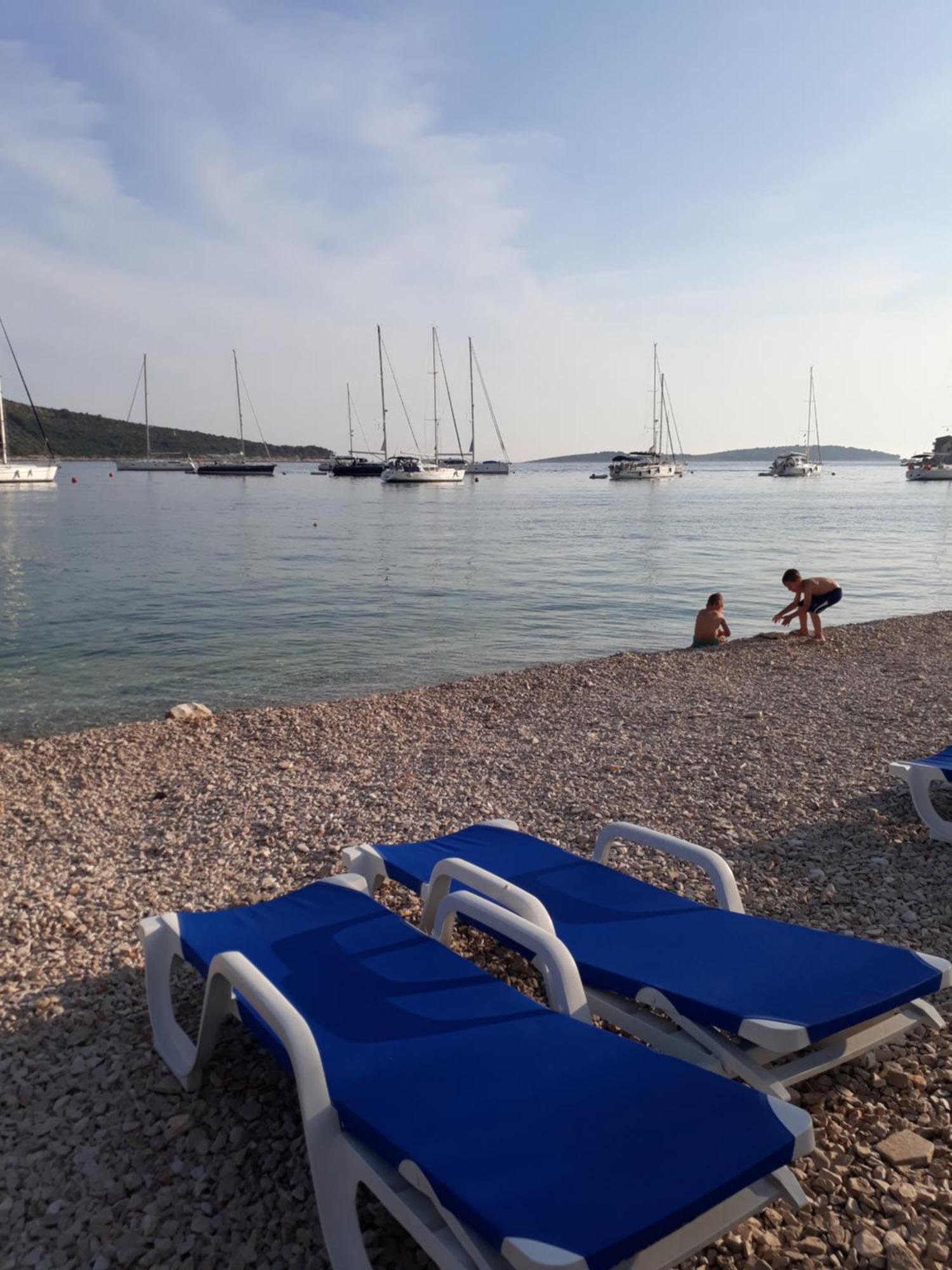 -Villa Sjor -Primosten-Apartmani- Has 2 Large Apartments And 2 Smaller Ones -Primosten Lokvice 6 Exterior foto